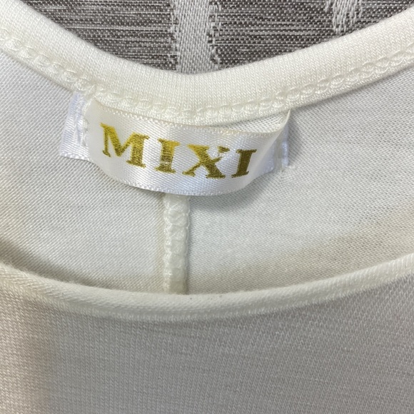 Mixi Tank Single Ruffle Detail Size: Large - Picture 3 of 3